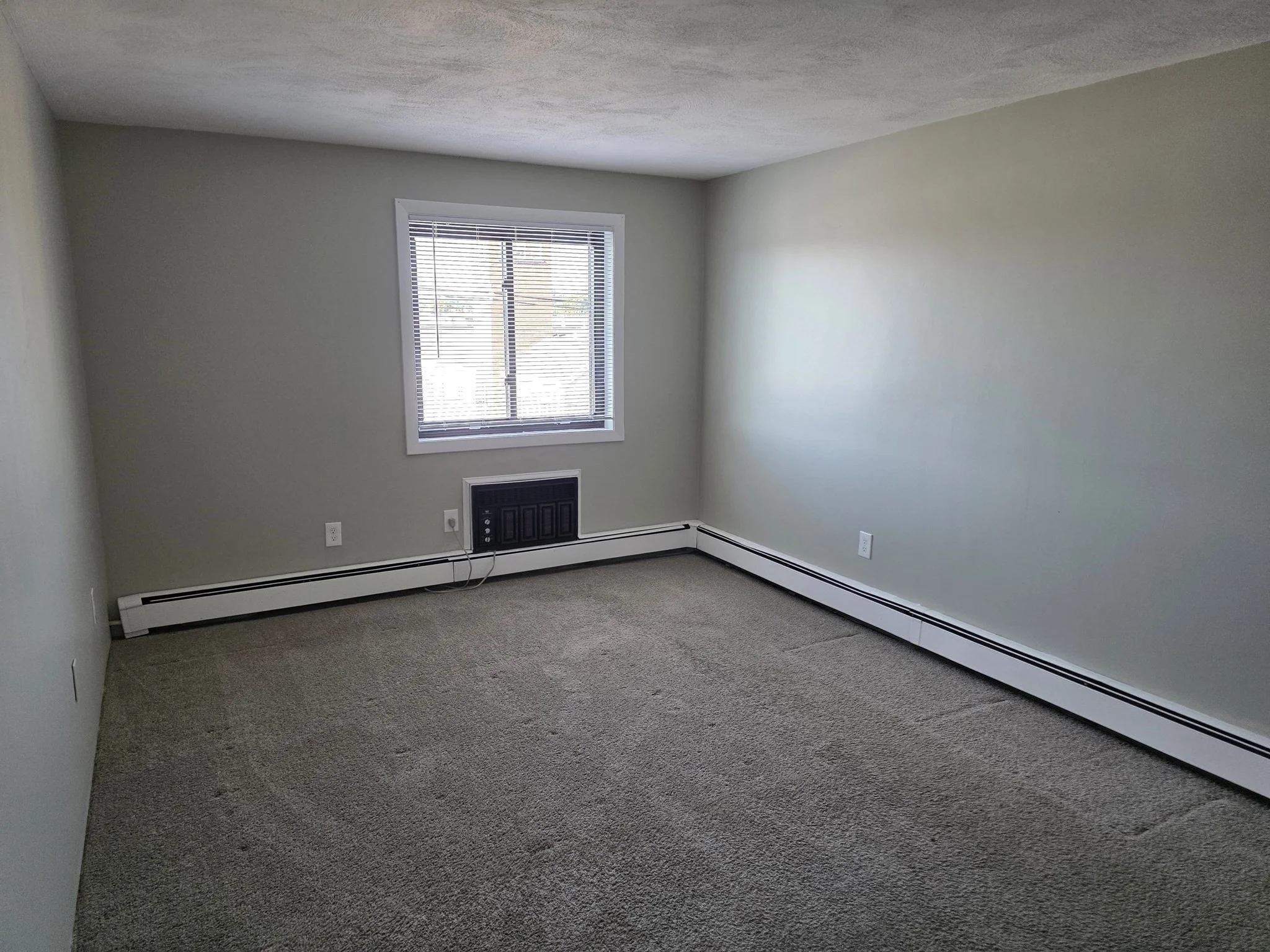 2 bed, 1 bath apartment for rent at 36 Crescent St Unit 17, Wakefield — photo 10 of 20