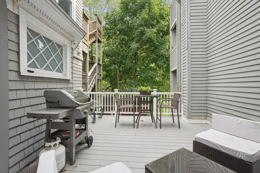 2 bed, 1 bath apartment for rent at 36 Cummings Rd Unit 1, Brighton — photo 21 of 23