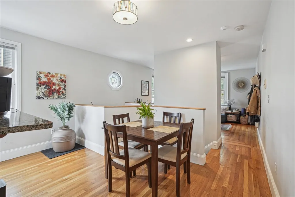 2 bed, 1 bath apartment for rent at 36 Cummings Rd Unit 1, Brighton — photo 4 of 23
