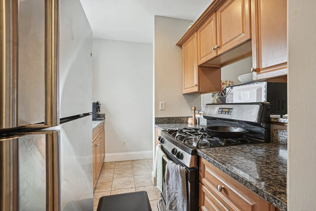 2 bed, 1 bath apartment for rent at 36 Cummings Rd Unit 1, Brighton — photo 10 of 23
