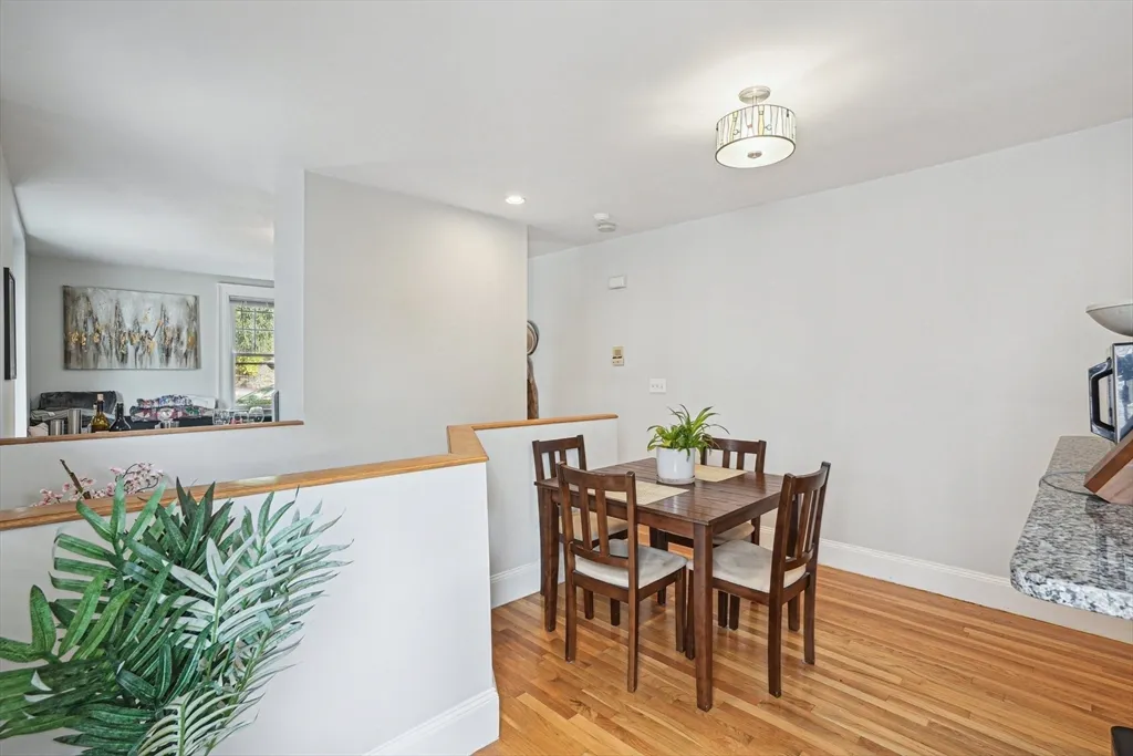 2 bed, 1 bath apartment for rent at 36 Cummings Rd Unit 1, Brighton — photo 6 of 23