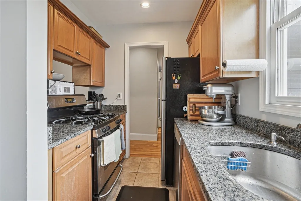 2 bed, 1 bath apartment for rent at 36 Cummings Rd Unit 1, Brighton — photo 9 of 23