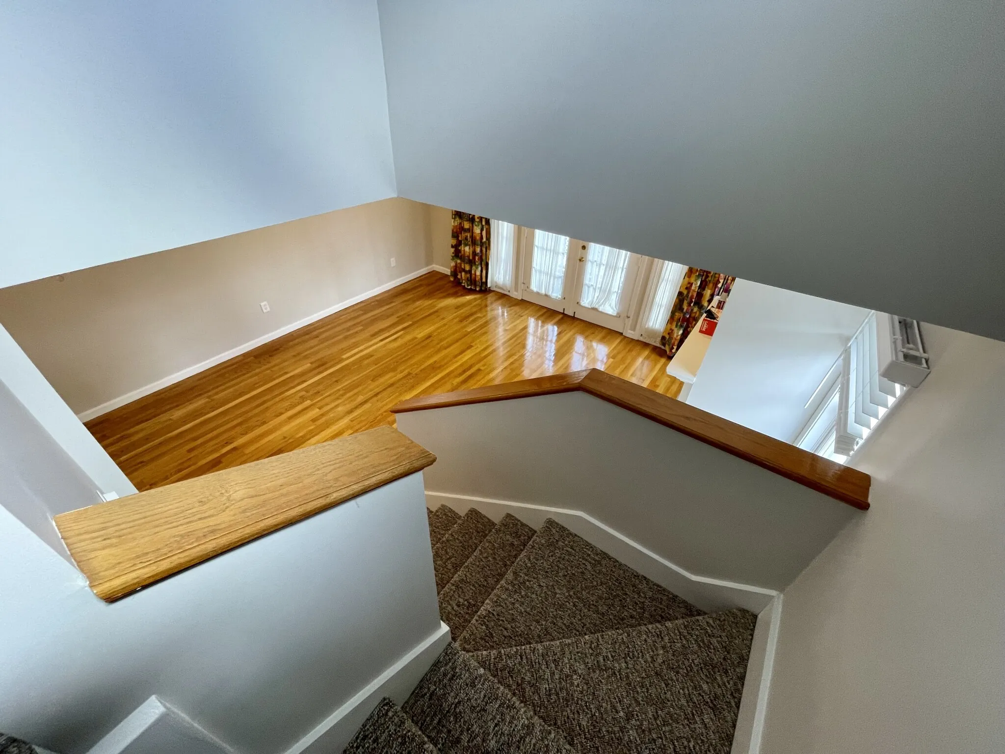4 bed, 2.5 bath apartment for rent at 36 Cummings Rd Unit 9, Brighton — photo 4 of 12