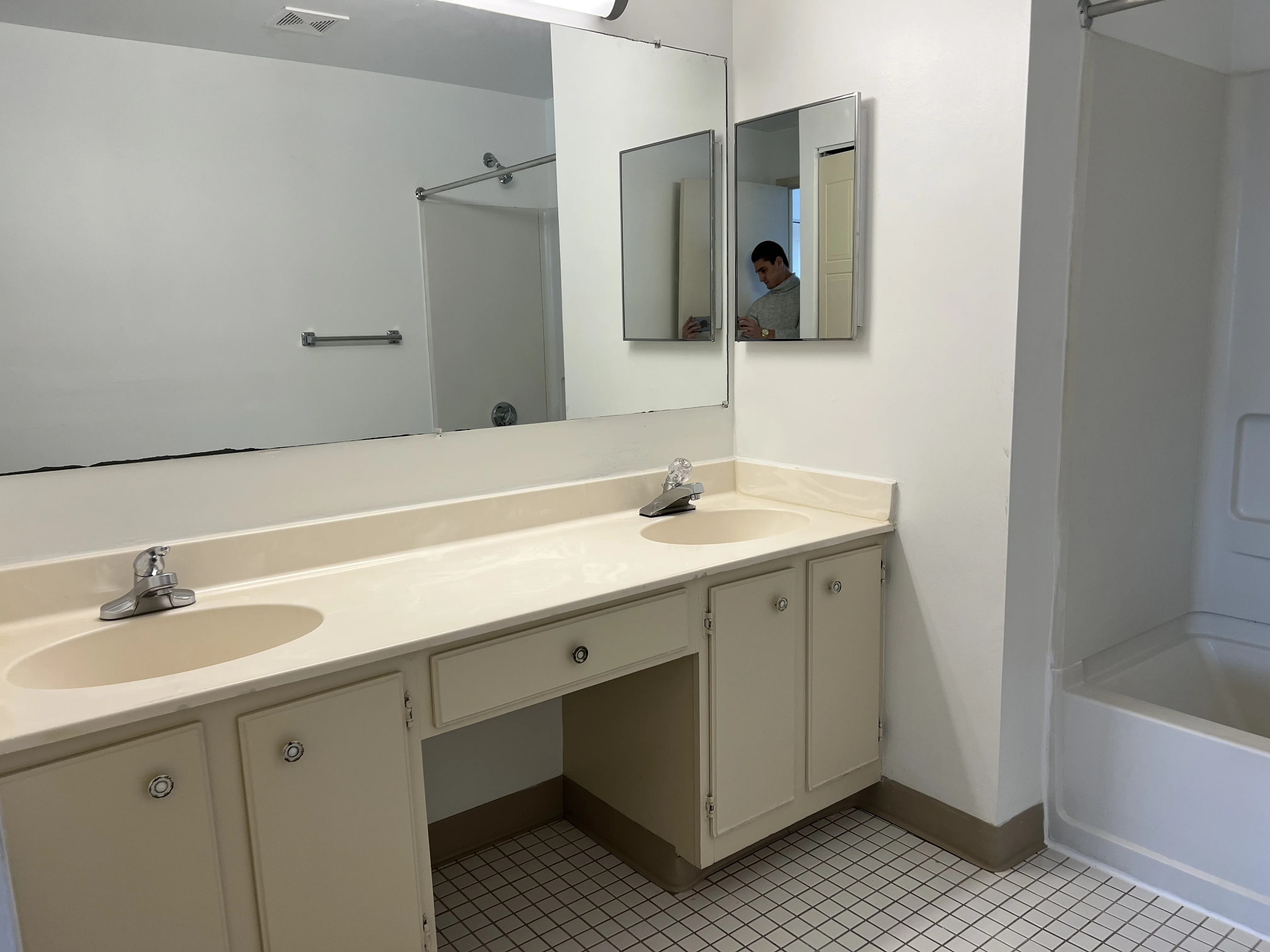 2 bed, 2 bath apartment for rent at 36 Dartmouth St Unit 1008, Malden — photo 12 of 13