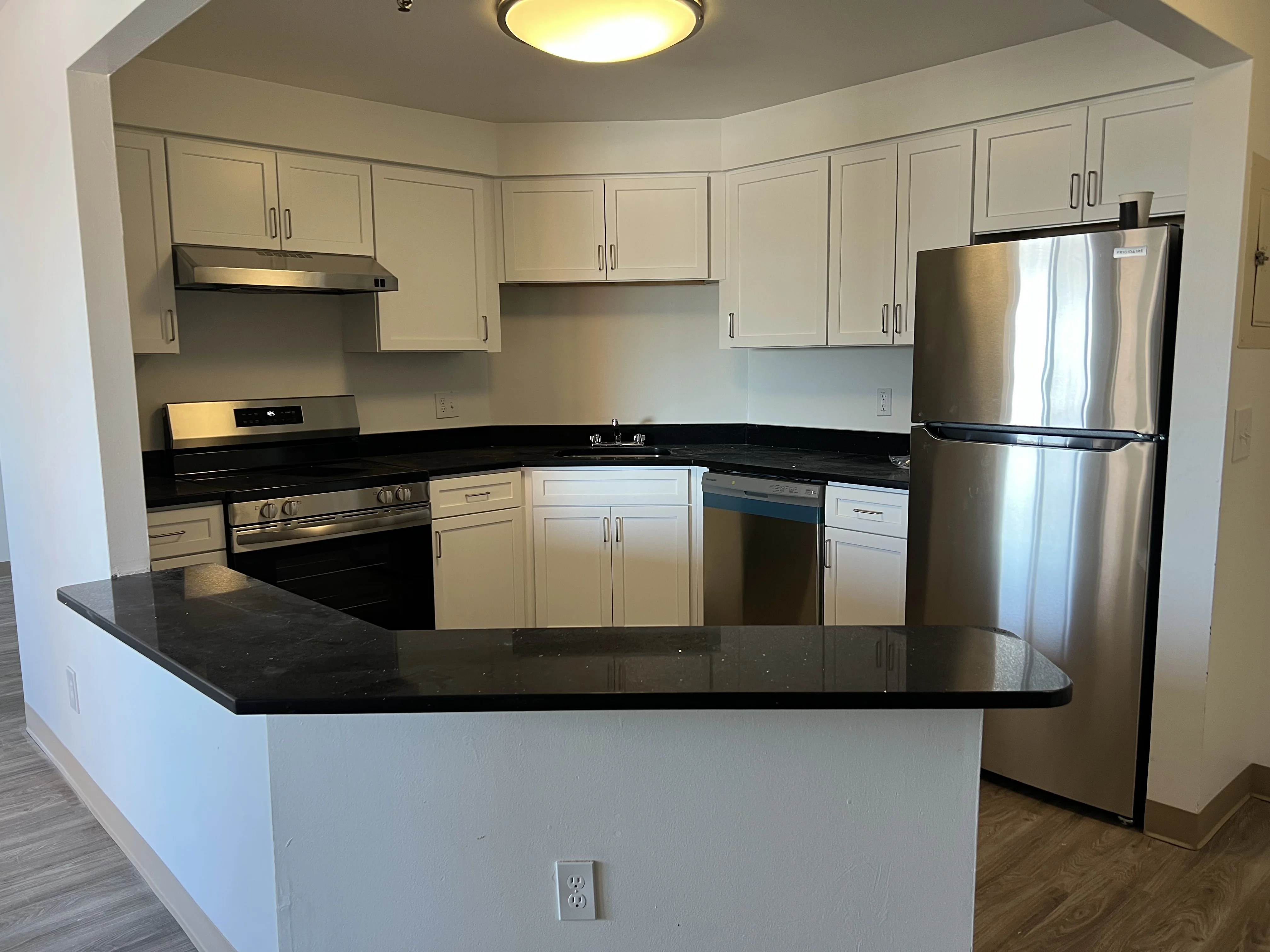 2 bed, 2 bath apartment for rent at 36 Dartmouth St Unit 1101, Malden — photo 2 of 13