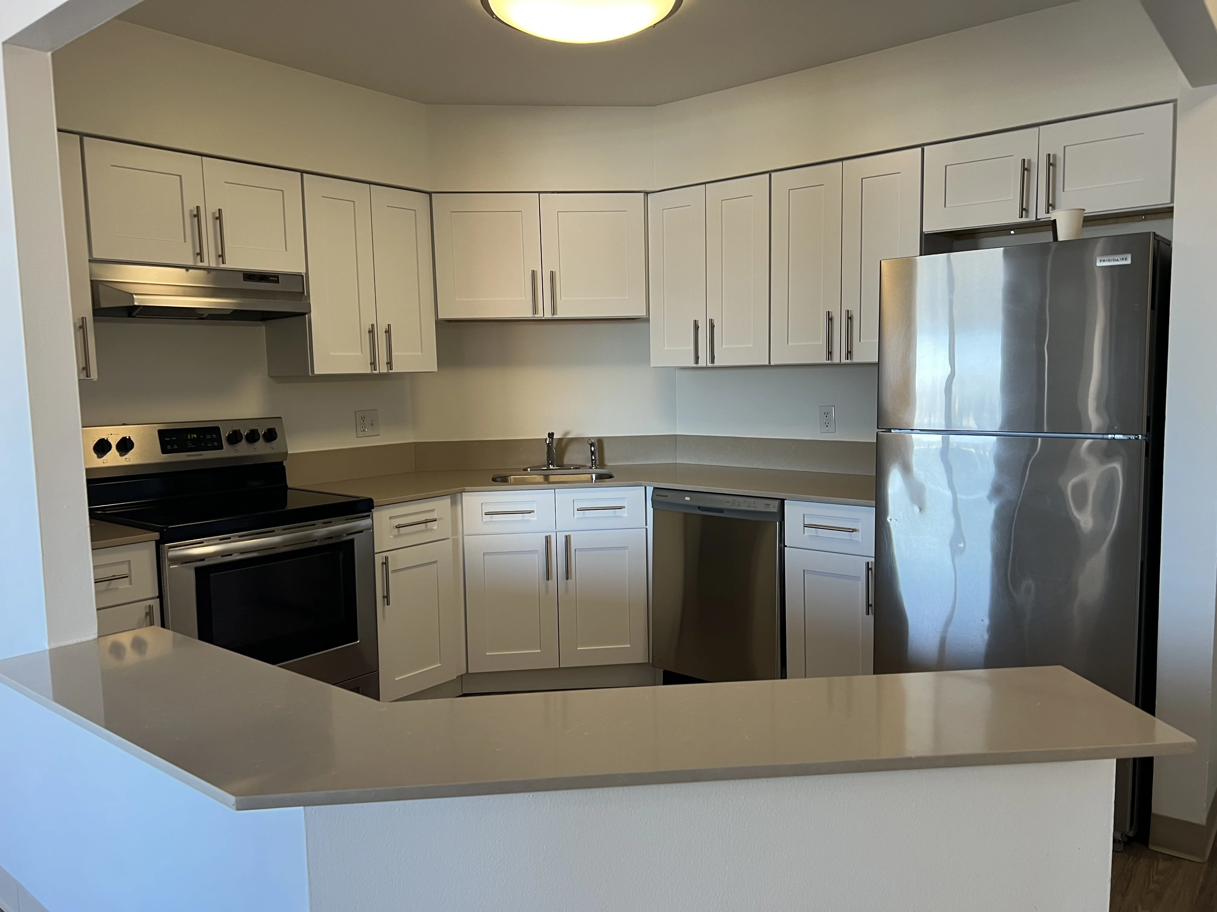 2 bed, 2 bath apartment for rent at 36 Dartmouth St Unit 1201, Malden — photo 2 of 14