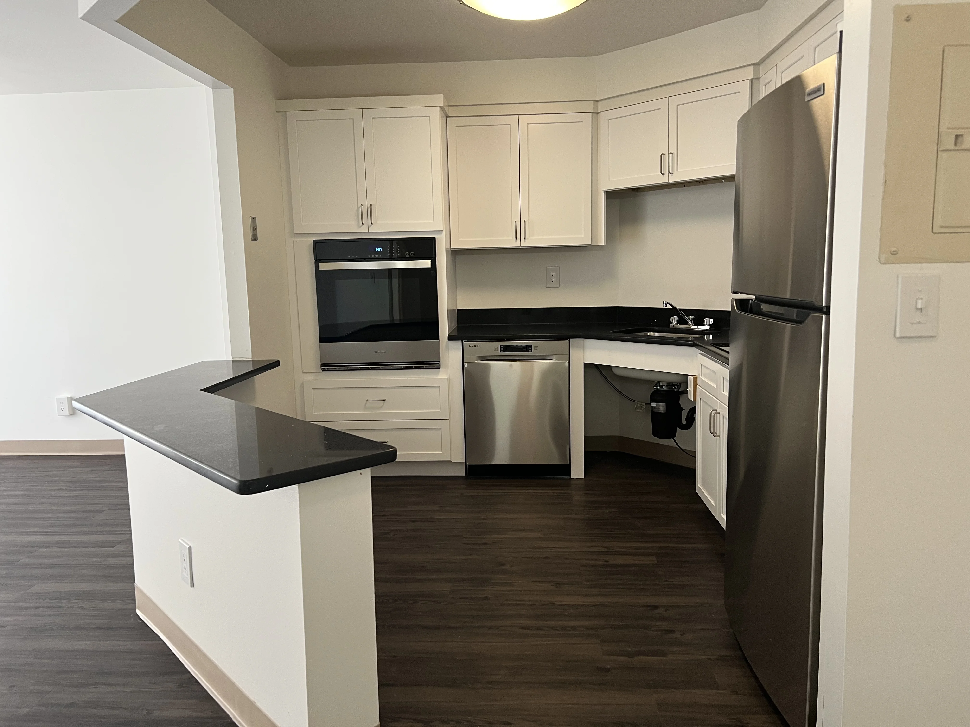1 bed, 1 bath apartment for rent at 36 Dartmouth St Unit 505, Malden