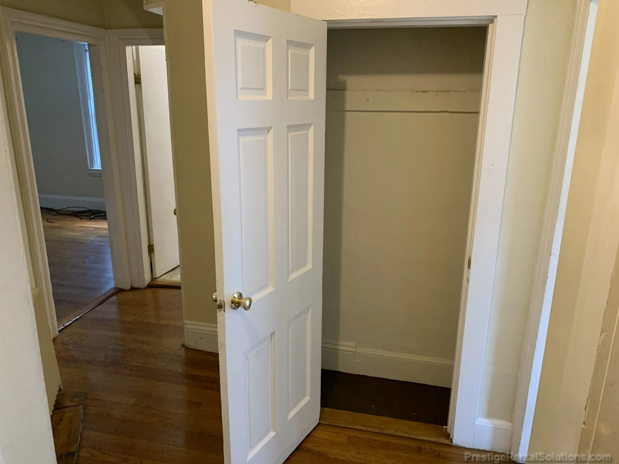 3 bed, 2 bath apartment for rent at 36 Davison St Unit 1, Hyde Park — photo 18 of 20