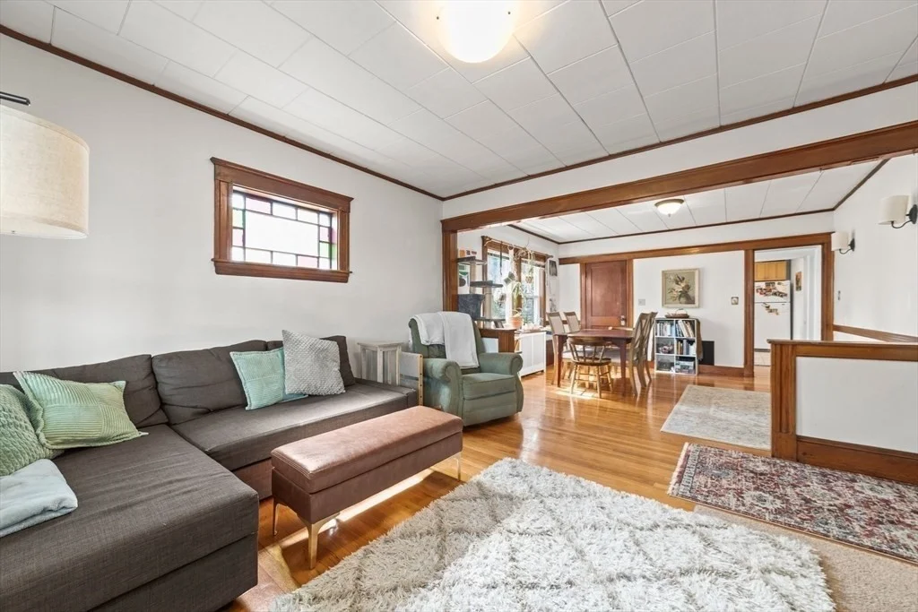 3 bed, 1 bath apartment for rent at 36 Dickinson Rd Unit 36, Brighton — photo 3 of 19