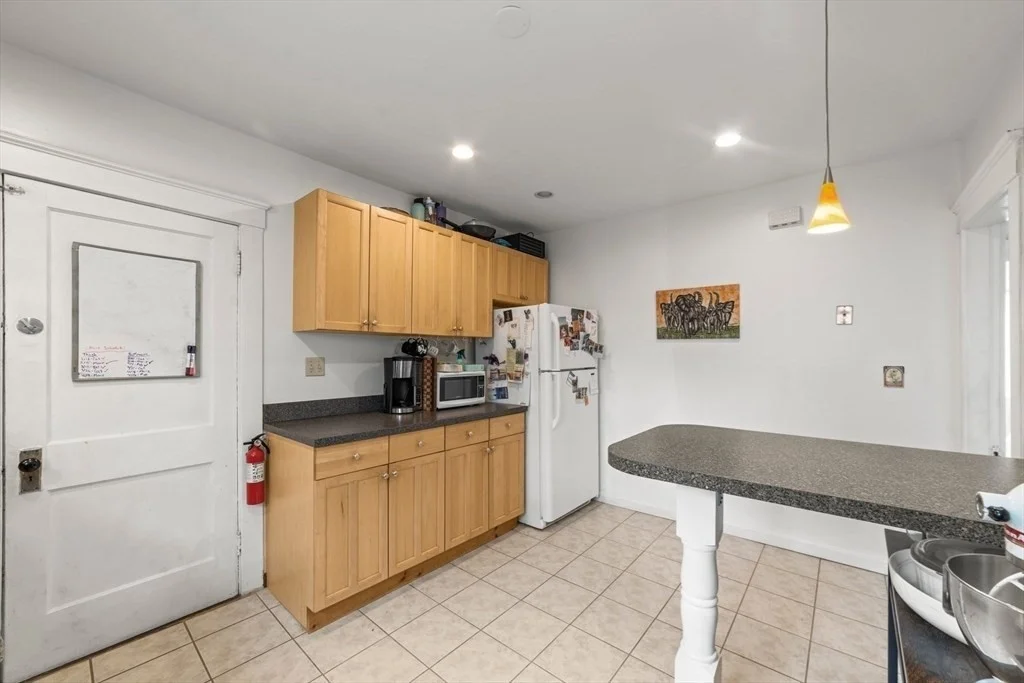 3 bed, 1 bath apartment for rent at 36 Dickinson Rd Unit 36, Brighton — photo 9 of 19