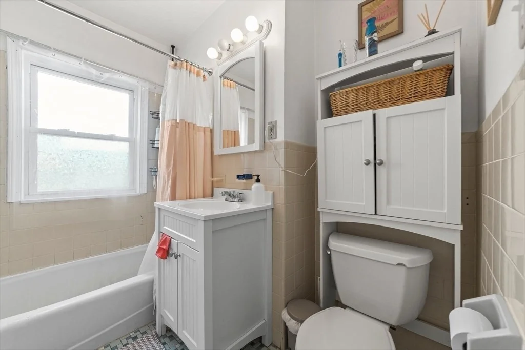 3 bed, 1 bath apartment for rent at 36 Dickinson Rd Unit 36, Brighton — photo 15 of 19