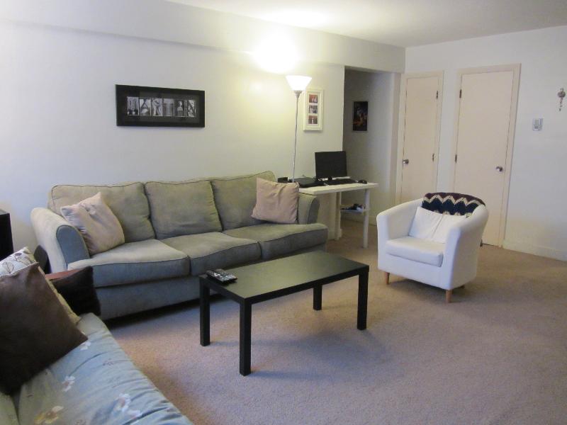 2 bed, 1 bath apartment for rent at 36 Dighton St Unit 1, Brighton — photo 5 of 11