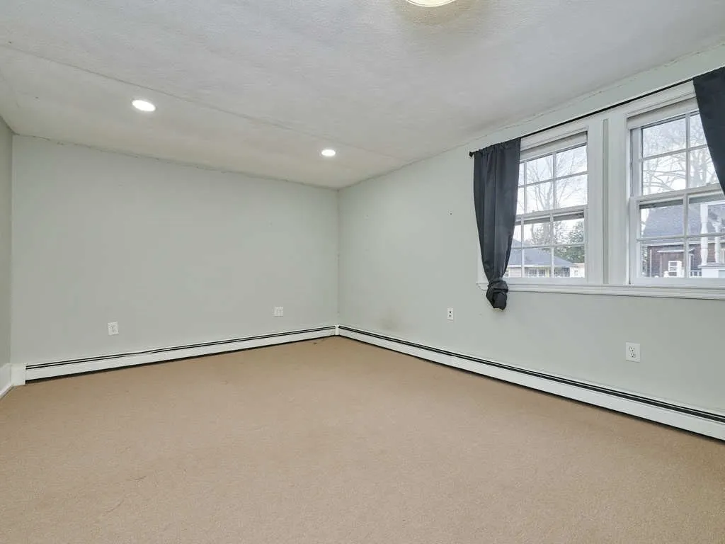 4 bed, 2 bath apartment for rent at 36 E Foster, Melrose — photo 19 of 21