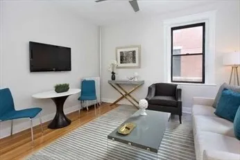 1 bed, 1 bath apartment for rent at 36 East Newton St Unit 1, South End — photo 2 of 8