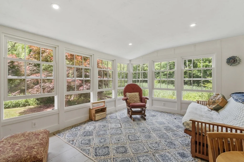 2 bed, 2 bath apartment for rent at 36 East St, Hingham — photo 11 of 35