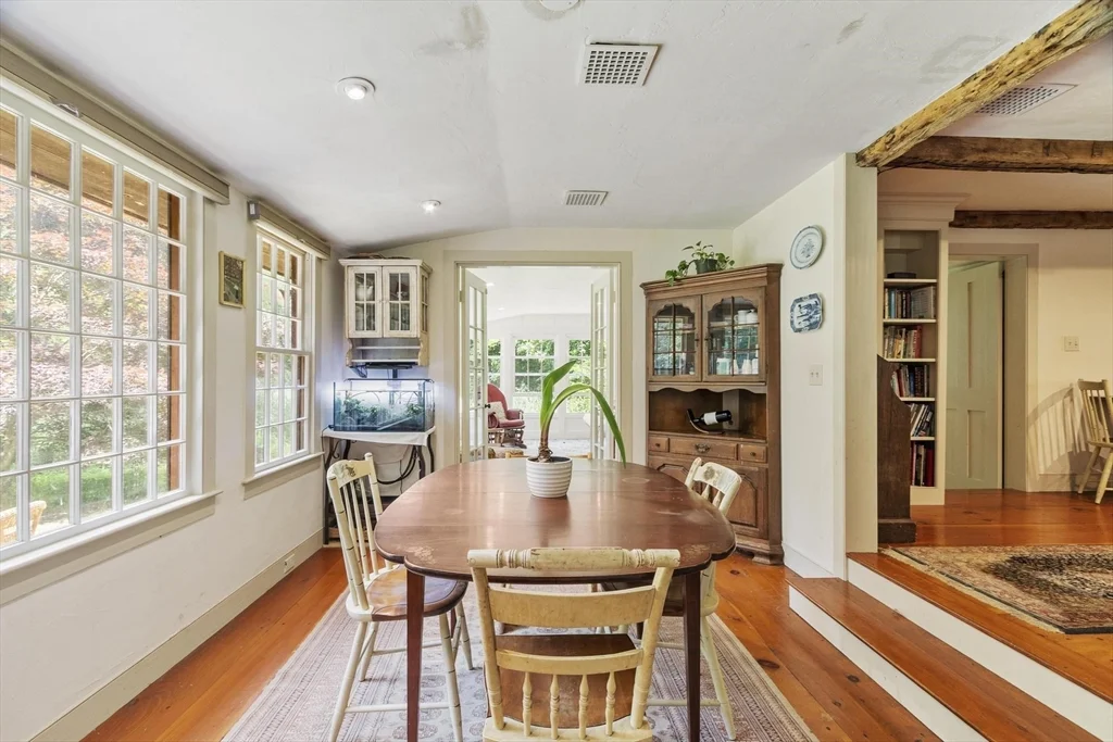 2 bed, 2 bath apartment for rent at 36 East St, Hingham — photo 9 of 35