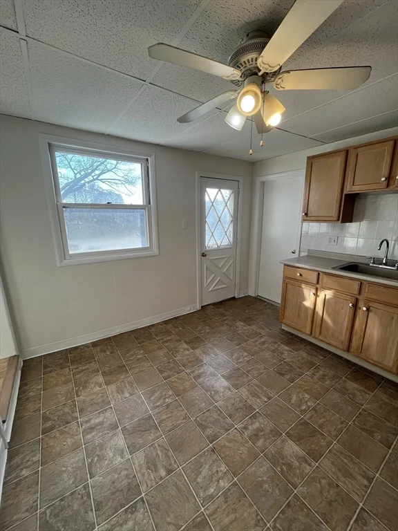 2 bed, 1 bath apartment for rent at 36 Everett St Unit 2, Medford — photo 15 of 40