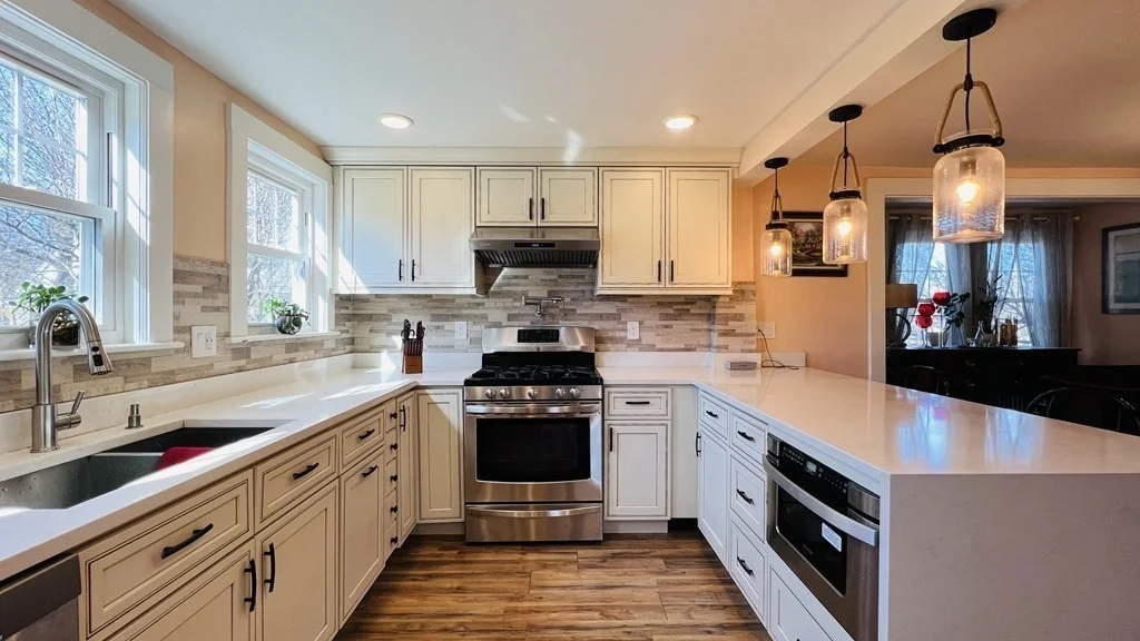 4 bed, 2 bath apartment for rent at 36 Evergreen Ave Unit Entire Home, Newton — photo 4 of 23