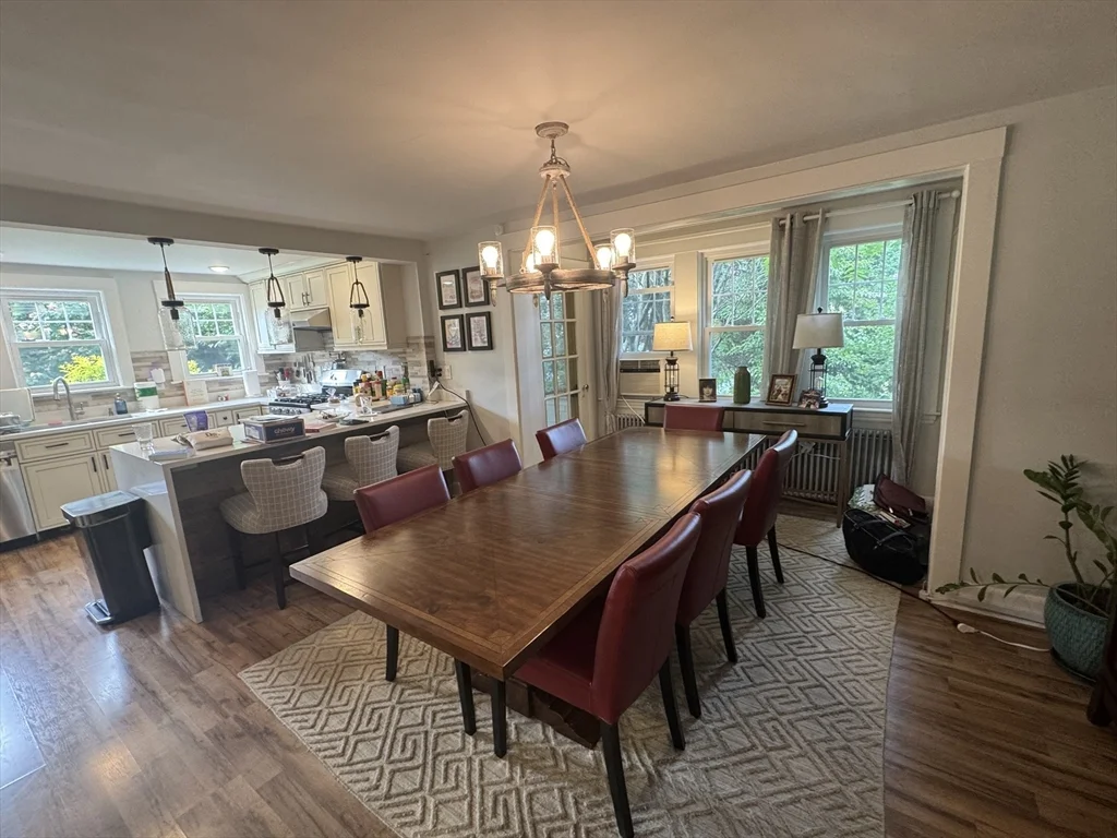 4 bed, 2 bath apartment for rent at 36 Evergreen Ave Unit Entire Home, Newton — photo 6 of 23