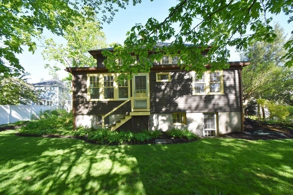 4 bed, 2 bath apartment for rent at 36 Evergreen Ave Unit Entire Home, Newton — photo 20 of 23