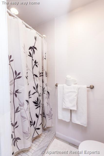 3 bed, 2 bath apartment for rent at 36 Florence St Unit 1, Sullivan Square — photo 4 of 8