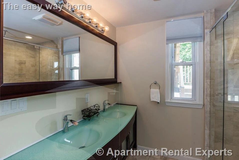 2 bed, 2 bath apartment for rent at 36 Florence St Unit 2, Sullivan Square — photo 10 of 10