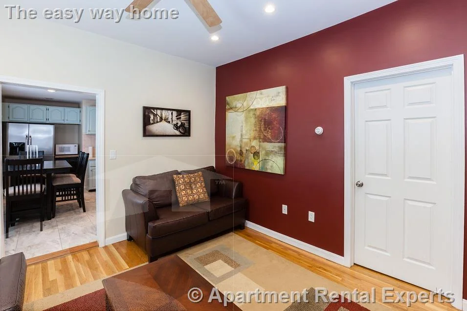 2 bed, 2 bath apartment for rent at 36 Florence St Unit 2, Sullivan Square — photo 5 of 10