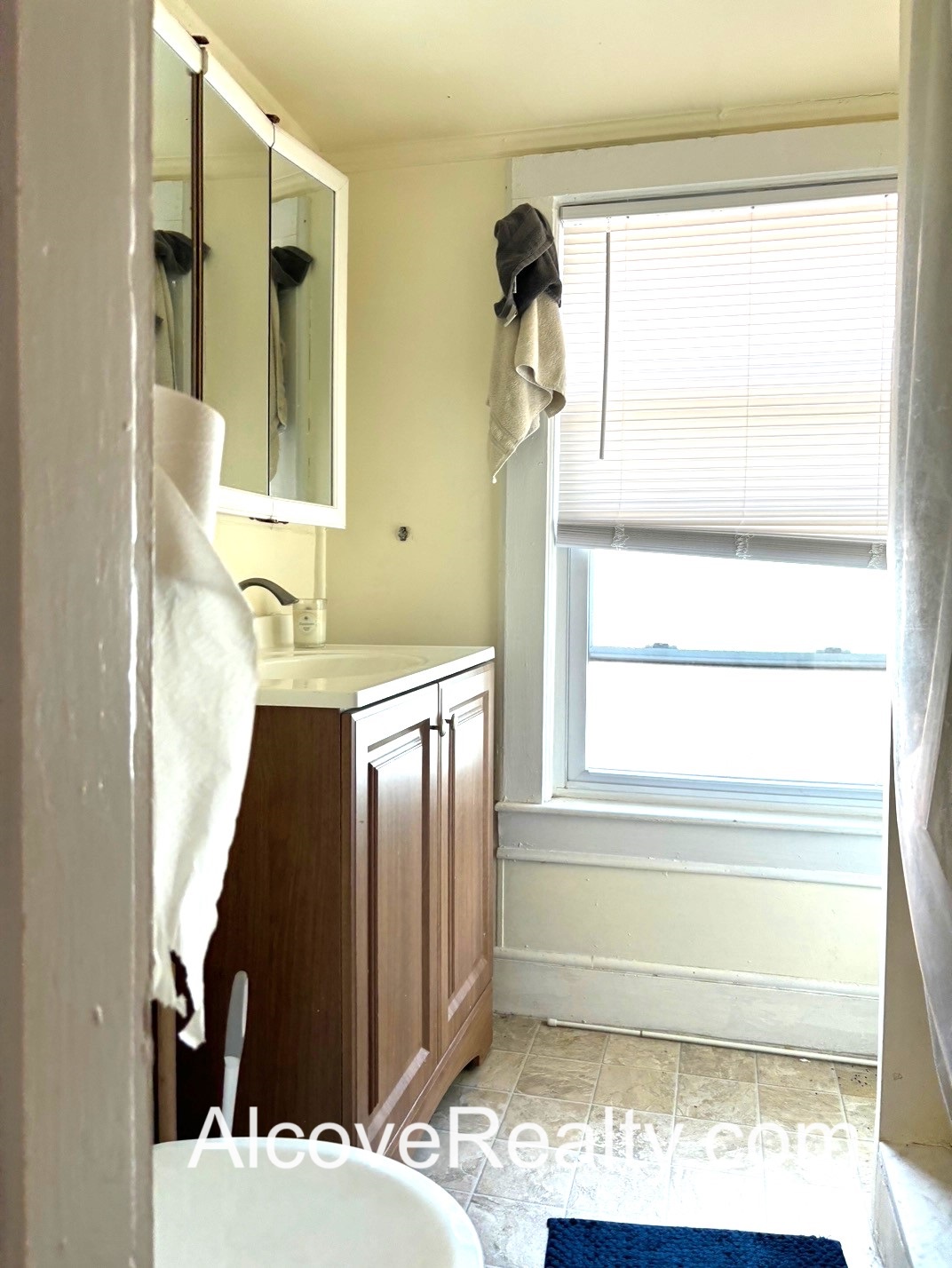 4 bed, 2 bath apartment for rent at 36 Foskett St Unit 2, Powder House Square — photo 14 of 16