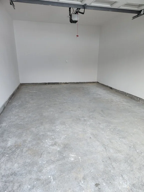 2 bed, 2 bath apartment for rent at 36 Four Seasons Dr Unit 36, Hampstead — photo 23 of 28