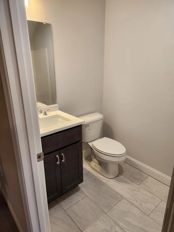 2 bed, 2 bath apartment for rent at 36 Four Seasons Dr Unit 36, Hampstead — photo 20 of 28