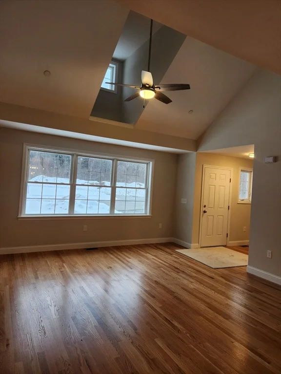 2 bed, 2 bath apartment for rent at 36 Four Seasons Dr Unit 36, Hampstead — photo 6 of 28