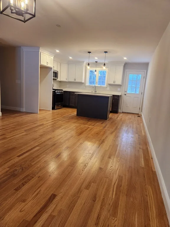 2 bed, 2 bath apartment for rent at 36 Four Seasons Dr Unit 36, Hampstead — photo 4 of 28