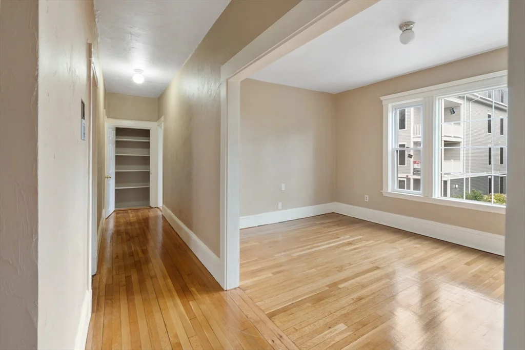 4 bed, 1 bath apartment for rent at 36 Georgia St Unit 2, Boston — photo 4 of 9