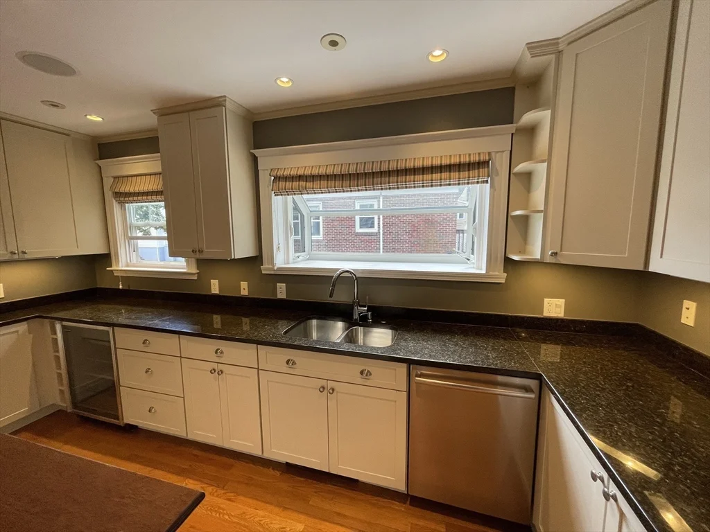 2 bed, 1 bath apartment for rent at 36 Gerald Rd Unit 2, Brighton — photo 6 of 17
