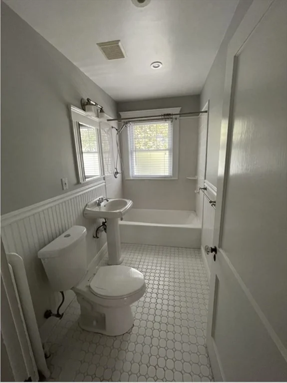 2 bed, 1 bath apartment for rent at 36 Gerald Rd Unit 2, Brighton — photo 15 of 17