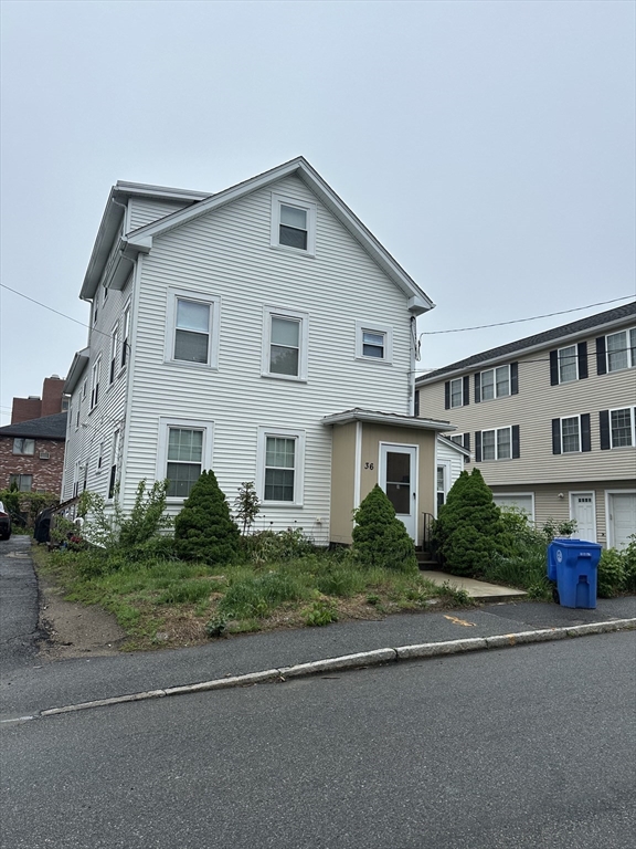 3 bed, 3 bath apartment for rent at 36 Gordon Unit 1, Waltham — photo 12 of 13