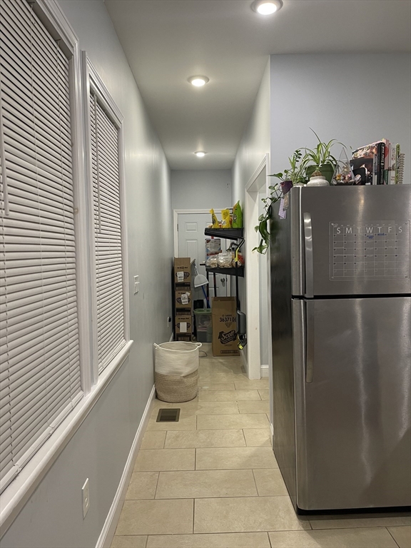 3 bed, 3 bath apartment for rent at 36 Gordon Unit 1, Waltham — photo 11 of 13