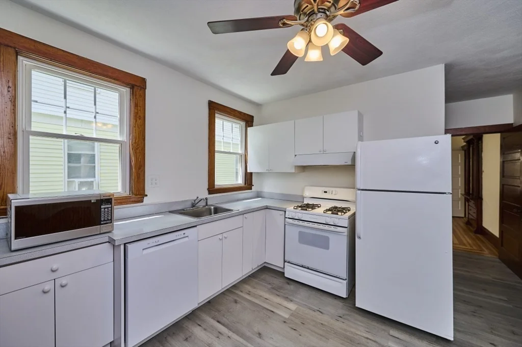 2 bed, 1 bath apartment for rent at 36 Granville Rd Unit 1, West Cambridge — photo 8 of 17