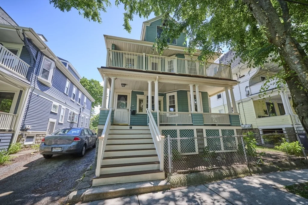 2 bed, 1 bath apartment for rent at 36 Granville Rd Unit 1, West Cambridge — photo 1 of 17