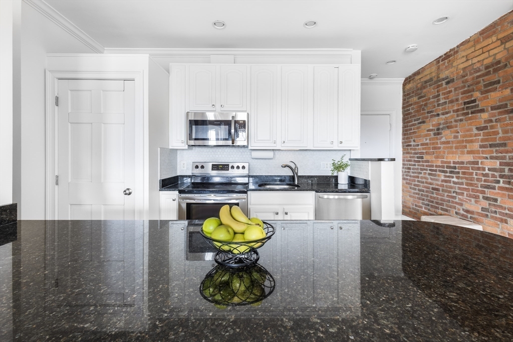 2 bed, 1 bath apartment for rent at 36 Hancock St Unit 7A, Beacon Hill — photo 19 of 36
