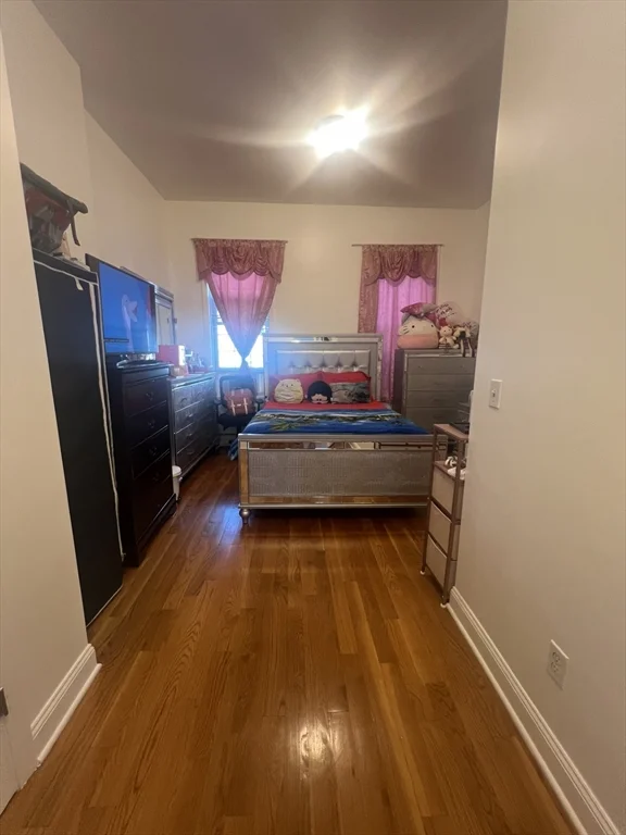 1 bed, 1 bath apartment for rent at 36 Hawthorne Unit 5, Chelsea