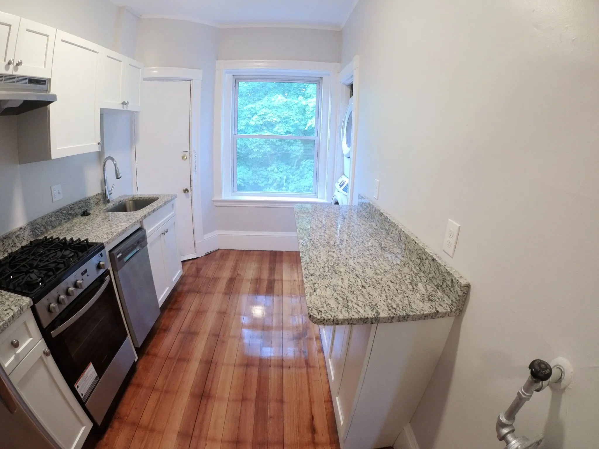 1 bed, 1 bath apartment for rent at 36 High St Unit 6, Brookline