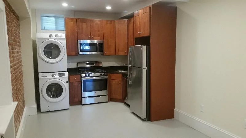 1 bed, 1 bath apartment for rent at 36 High St Unit b, Brookline