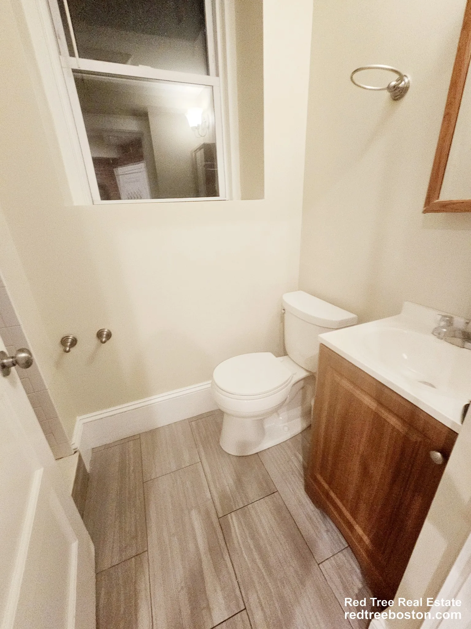1 bed, 1 bath apartment for rent at 36 High St Unit B2, Brookline — photo 3 of 12