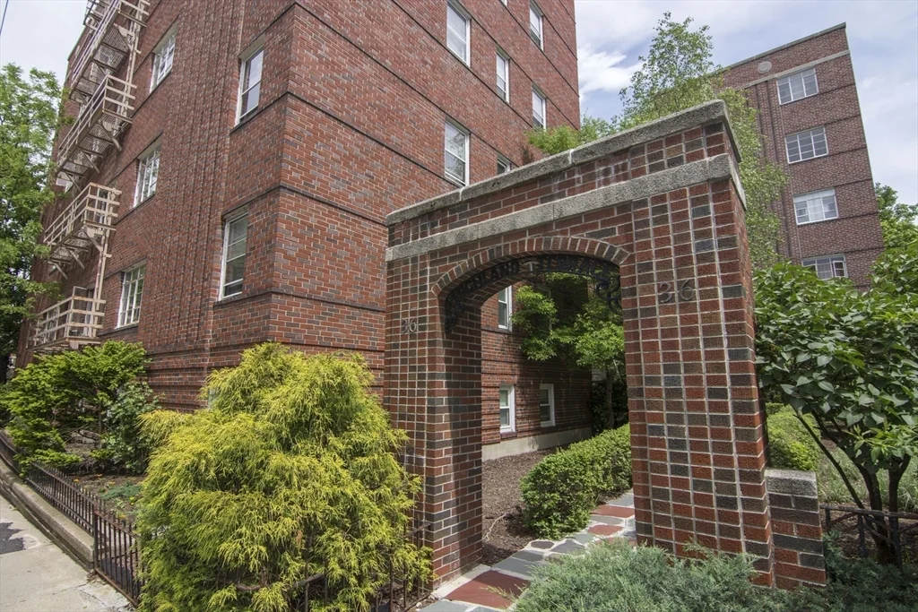 Studio bed, 1 bath apartment for rent at 36 Highland Ave Unit 29, Mid Cambridge