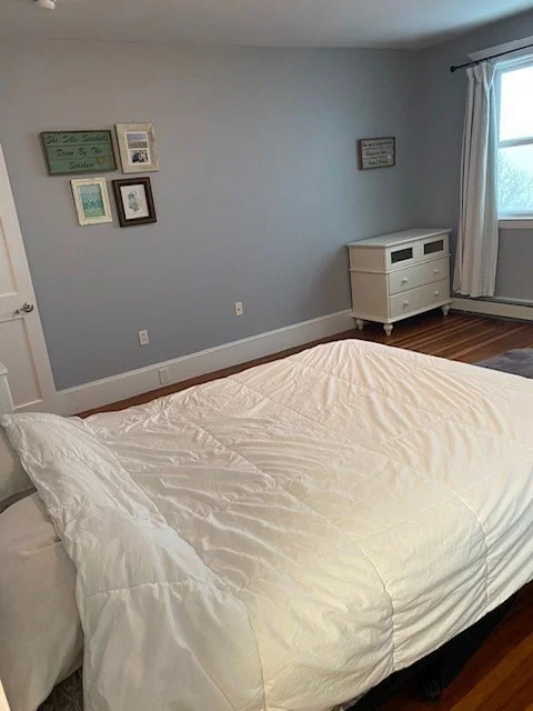 3 bed, 2 bath apartment for rent at 36 Hillsboro Rd Unit 1, Medford — photo 4 of 8