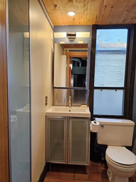3 bed, 2 bath apartment for rent at 36 Irving St Unit 7, Mid-Cambridge — photo 7 of 15