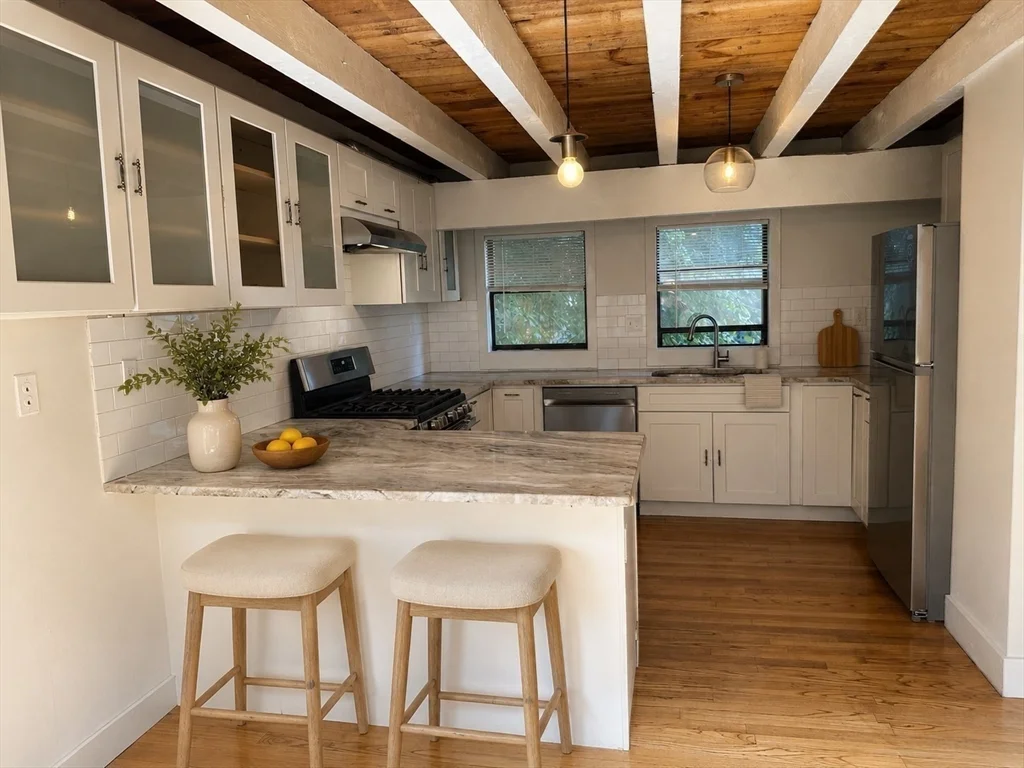 2 bed, 2 bath apartment for rent at 36 Irving St Unit 8, Cambridge — photo 4 of 16