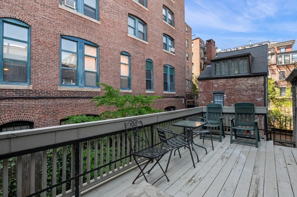 Studio bed, 1 bath apartment for rent at 36 Joy St Unit F2, Beacon Hill — photo 13 of 17