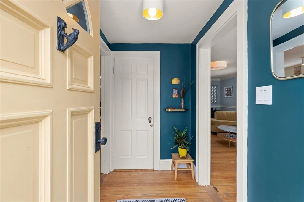 3 bed, 2 bath apartment for rent at 36 Joyce Rd, Medford — photo 2 of 29